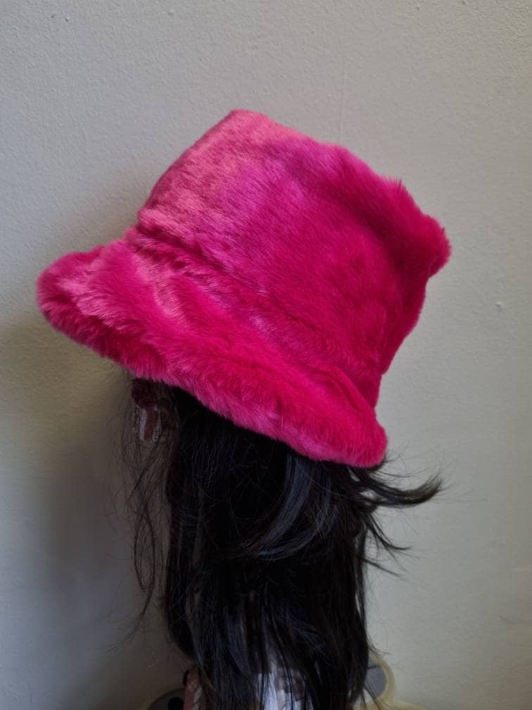 Shocking Pink Faux Fur Bucket Hat-Festival Hat-Floppy Hat-Fur Hat-Fake Fur Hat-Rave Hat-Pink Fur Hat- Fuzzy Bucket Hat- Pink Bucket Hat