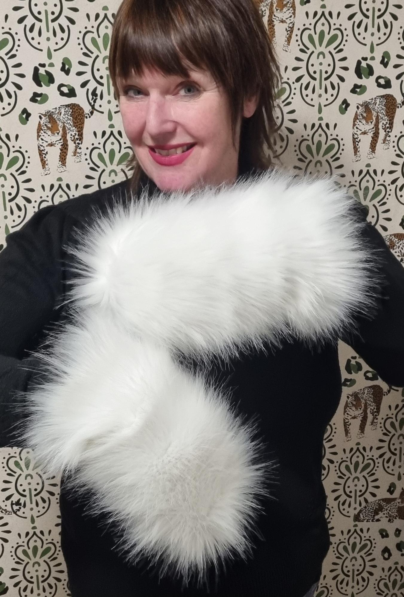 Gorgeous Fluffy Mittens in Luxury White Faux Fur