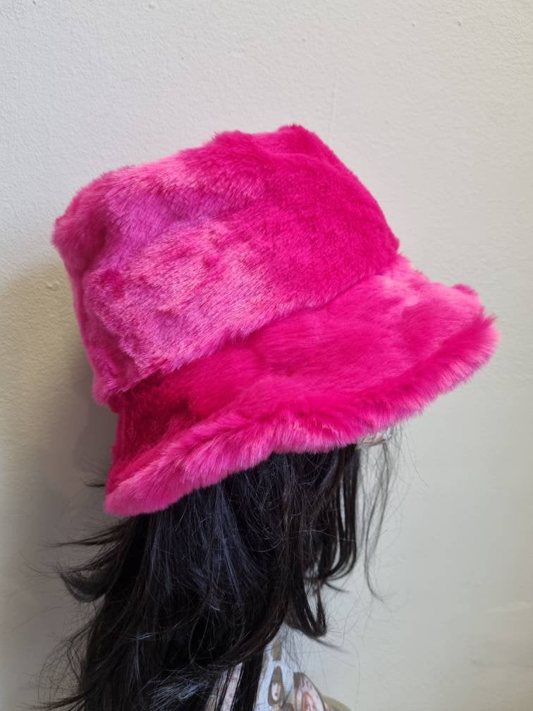 Shocking Pink Faux Fur Bucket Hat-Festival Hat-Floppy Hat-Fur Hat-Fake Fur Hat-Rave Hat-Pink Fur Hat- Fuzzy Bucket Hat- Pink Bucket Hat