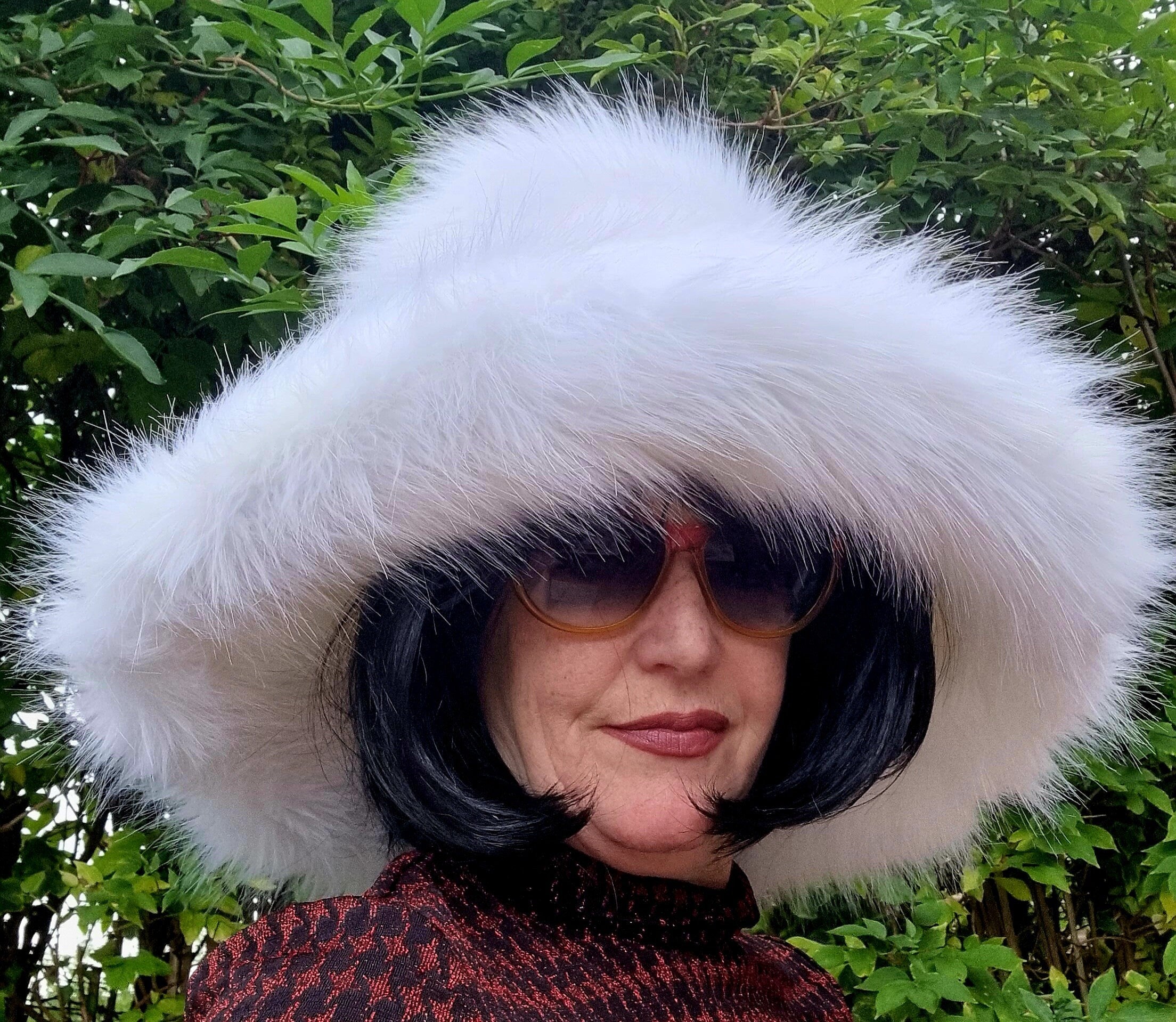 Oversized White Faux Fur Bucket Hat | Extra Wide Wired Brim | Festival & Wedding Hat