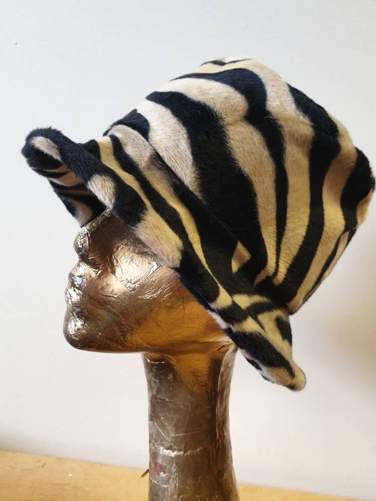 Antelope Print Short Faux Fur Bucket Hat-Fleece Lining-Furry Bucket Hat-Animal Print Bucket Hat-Festival Hat