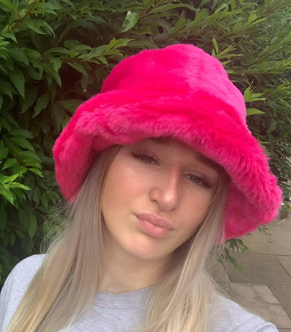 Shocking Pink Faux Fur Bucket Hat-Festival Hat-Floppy Hat-Fur Hat-Fake Fur Hat-Rave Hat-Pink Fur Hat- Fuzzy Bucket Hat- Pink Bucket Hat