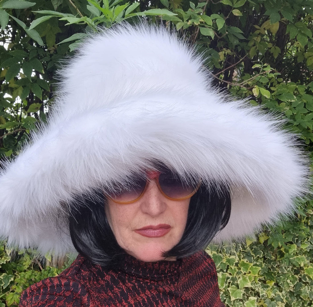 Oversized White Faux Fur Bucket Hat | Extra Wide Wired Brim | Festival & Wedding Hat