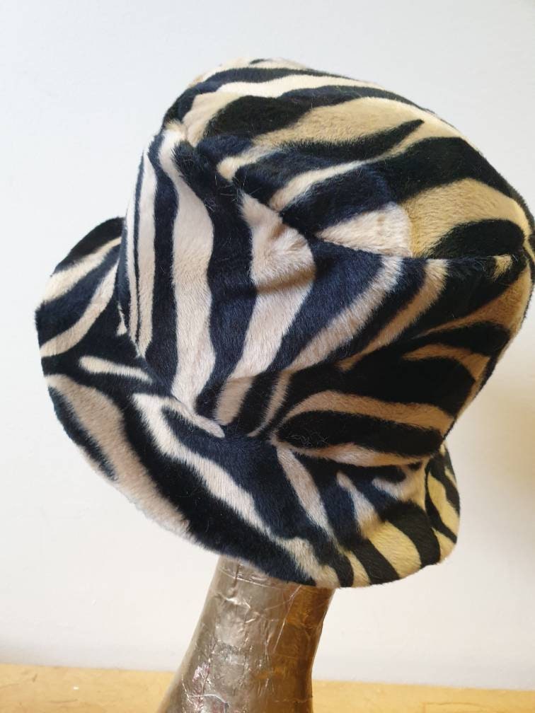 Antelope Print Short Faux Fur Bucket Hat-Fleece Lining-Furry Bucket Hat-Animal Print Bucket Hat-Festival Hat