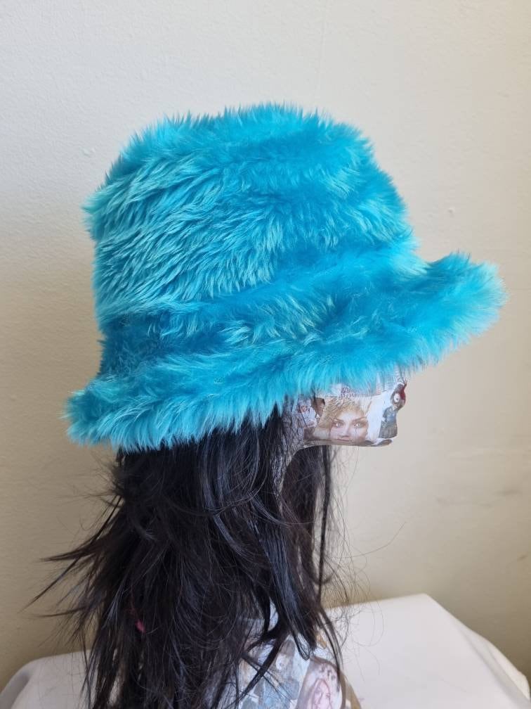 Turquoise Blue Faux Fur Bucket Hat-Festival Hat-Floppy Hat-Fur Hat-Fake Fur Hat-Rave Hat-Fur Hat- Blue Fur Hat- Furry Bucket Hat