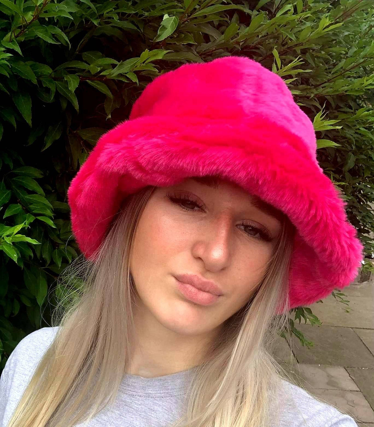 Shocking Pink Faux Fur Bucket Hat-Festival Hat-Floppy Hat-Fur Hat-Fake Fur Hat-Rave Hat-Pink Fur Hat- Fuzzy Bucket Hat- Pink Bucket Hat